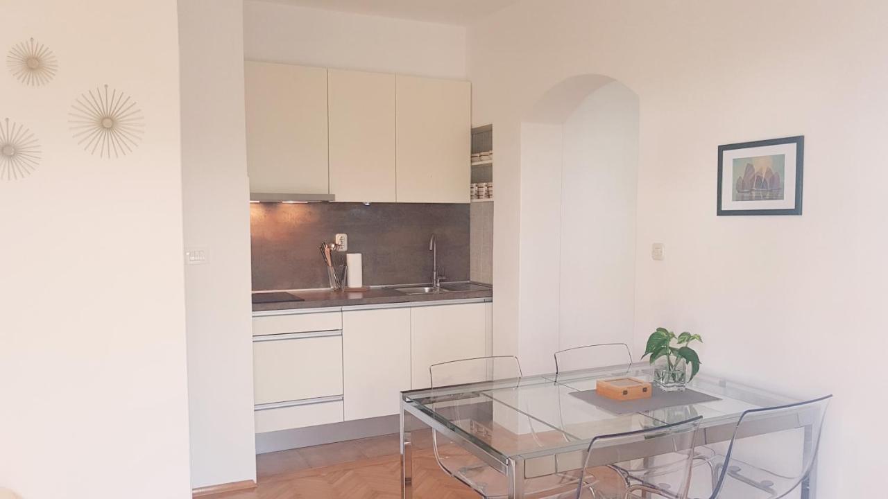 Apartmani Milin Zára Kültér fotó