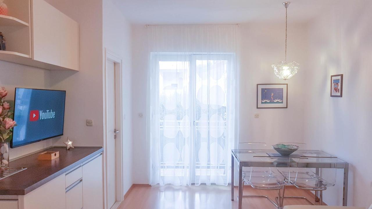 Apartmani Milin Zára Kültér fotó
