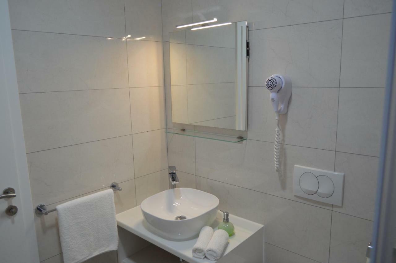 Apartmani Milin Zára Kültér fotó